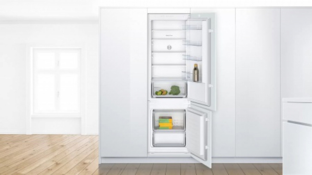 Вбудований холодильник BOSCH KIV87NSF0